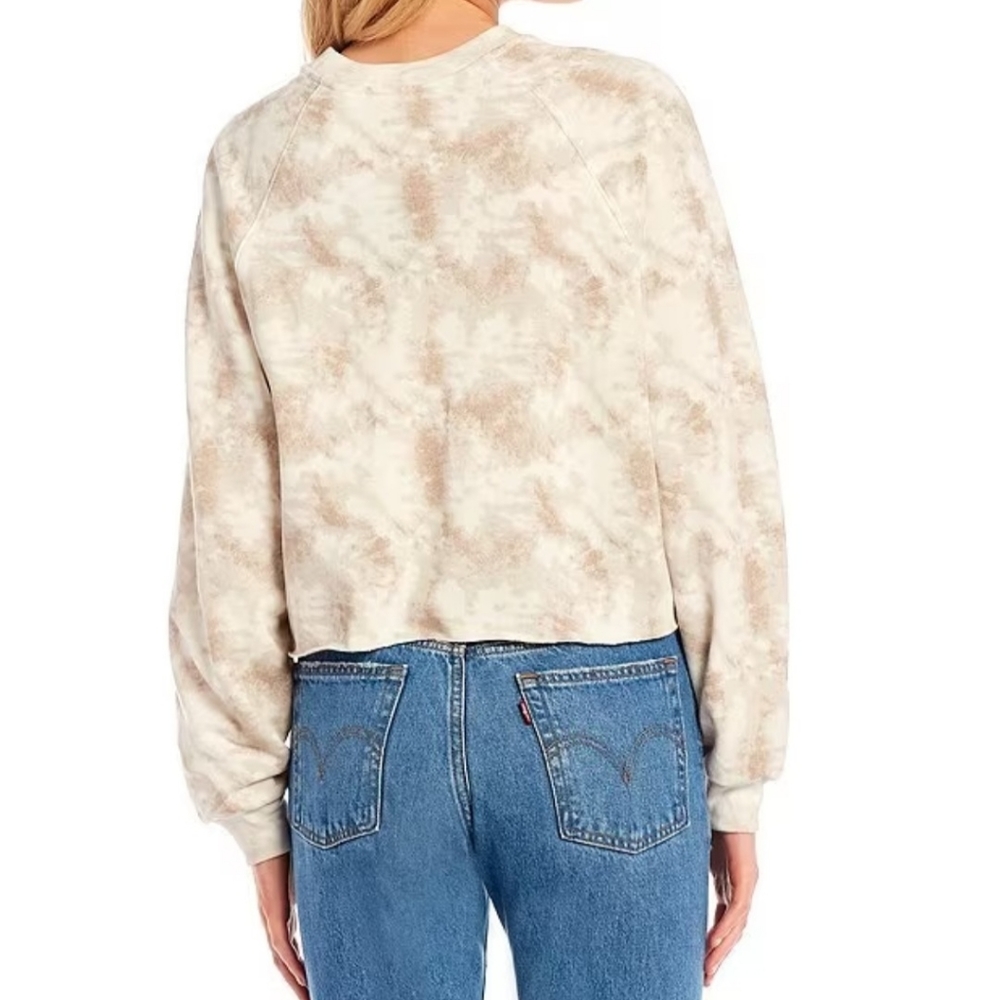 New Levis Cropped, Tie-Dyed Sweatshirt, NWT, Size Large - Picture 8 of 14